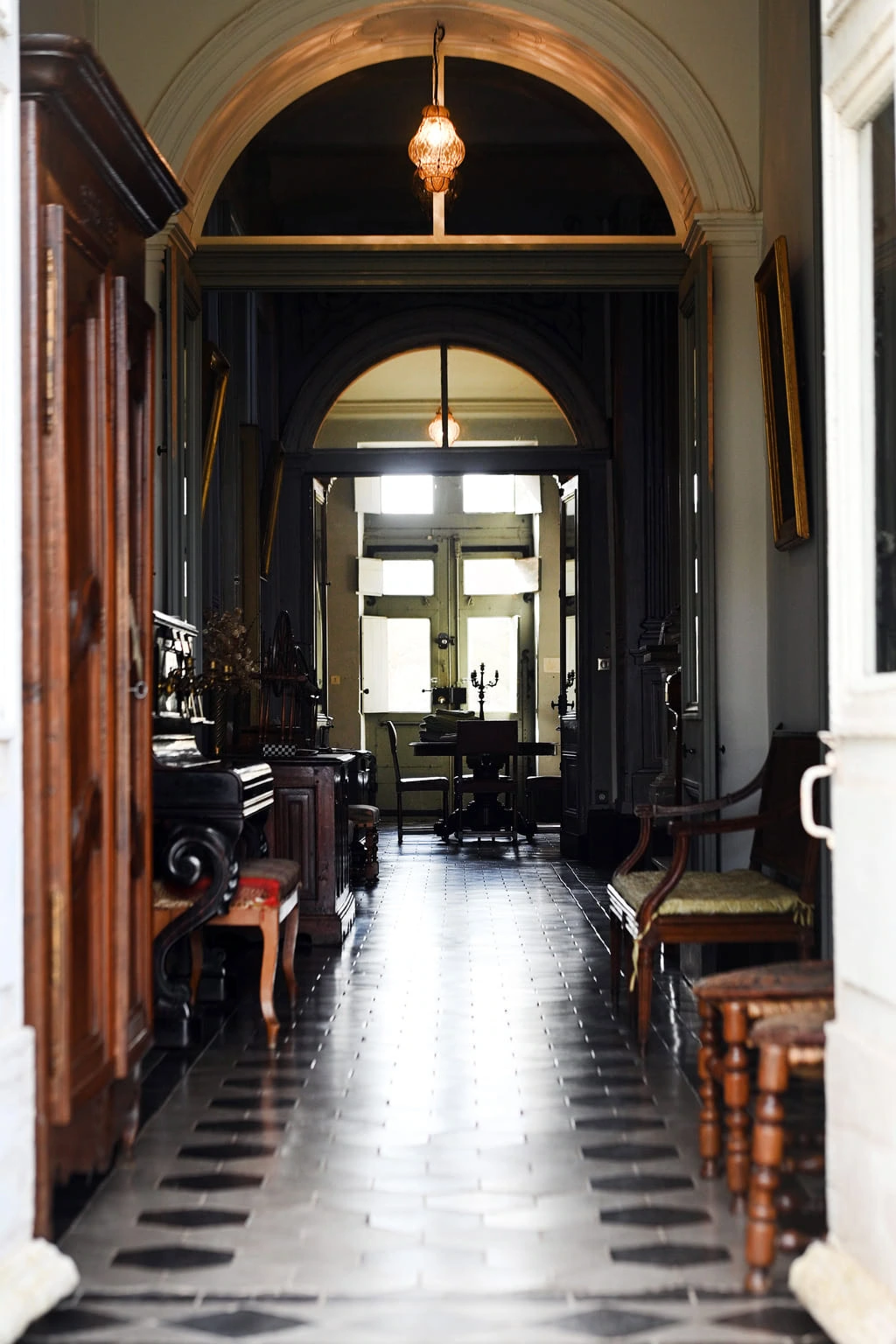 Hall entrée château lachal valfleury photo jérôme abou