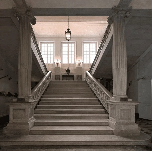 escalier chateau de lachal